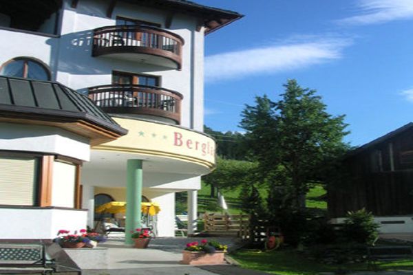 Bergland Ferienhotel (Arzl im Pitztal)